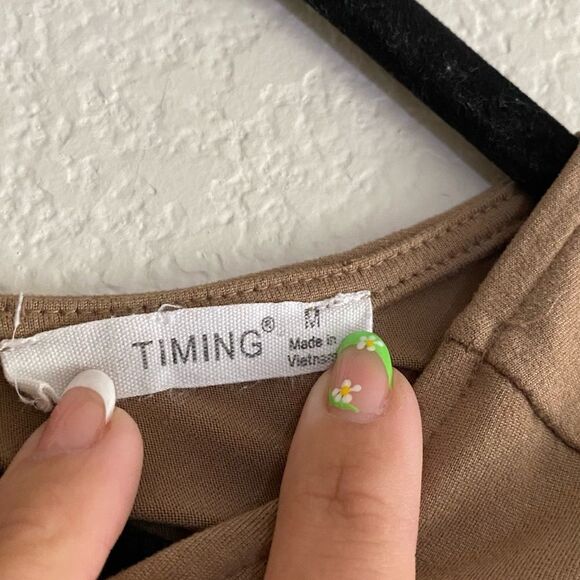 Tan Cropped Ruched Long Sleeve Going Out Top - Picture 9 of 9